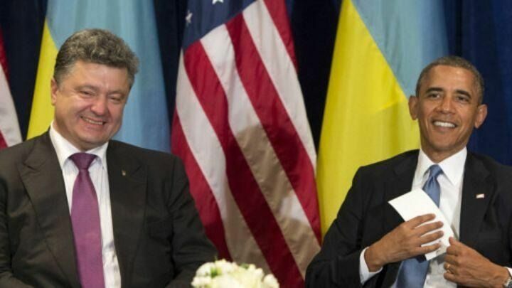 На Украине суд обязал власти расследовать сговор Петра Порошенко и Барака Обамы