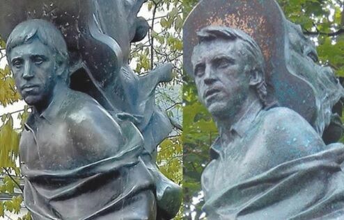Поклонники Владимира Высоцкого раскритиковали реконструированный памятник поэту