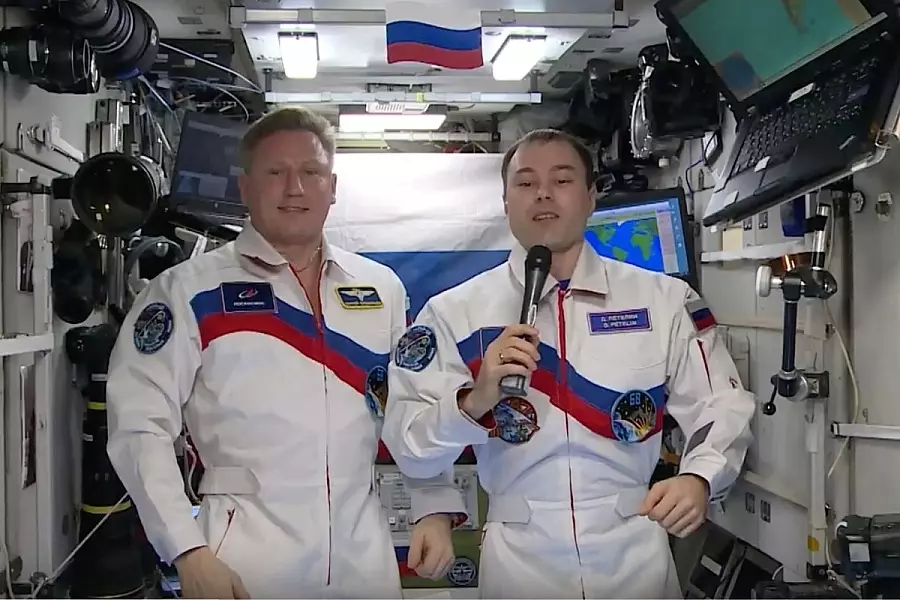 Космонавты Сергей Прокопьев и Дмитрий Петелин установили рекорд пребывания на МКС — 371 сутки