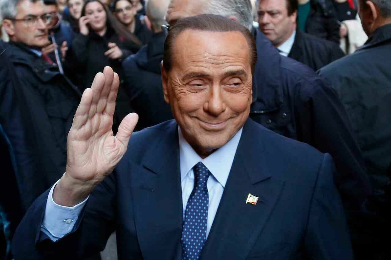 Сильвио Берлускони оправдали по обвинению в подкупе свидетелей