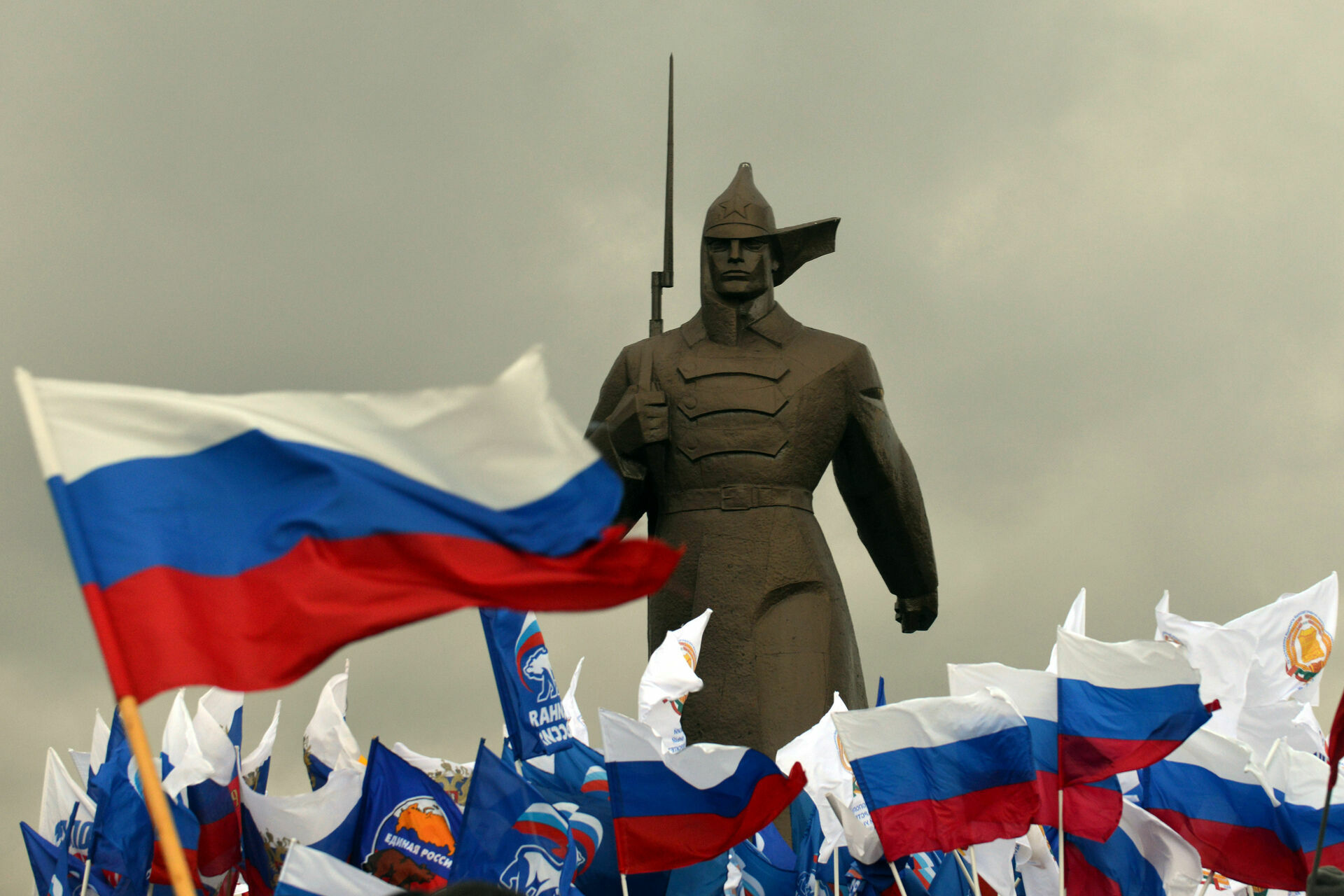 Вопрос дня: Запад уже капитулировал перед Россией?