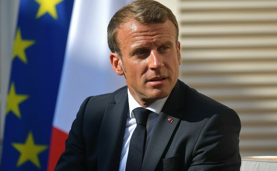 Президент Франции назвал три сценария для России