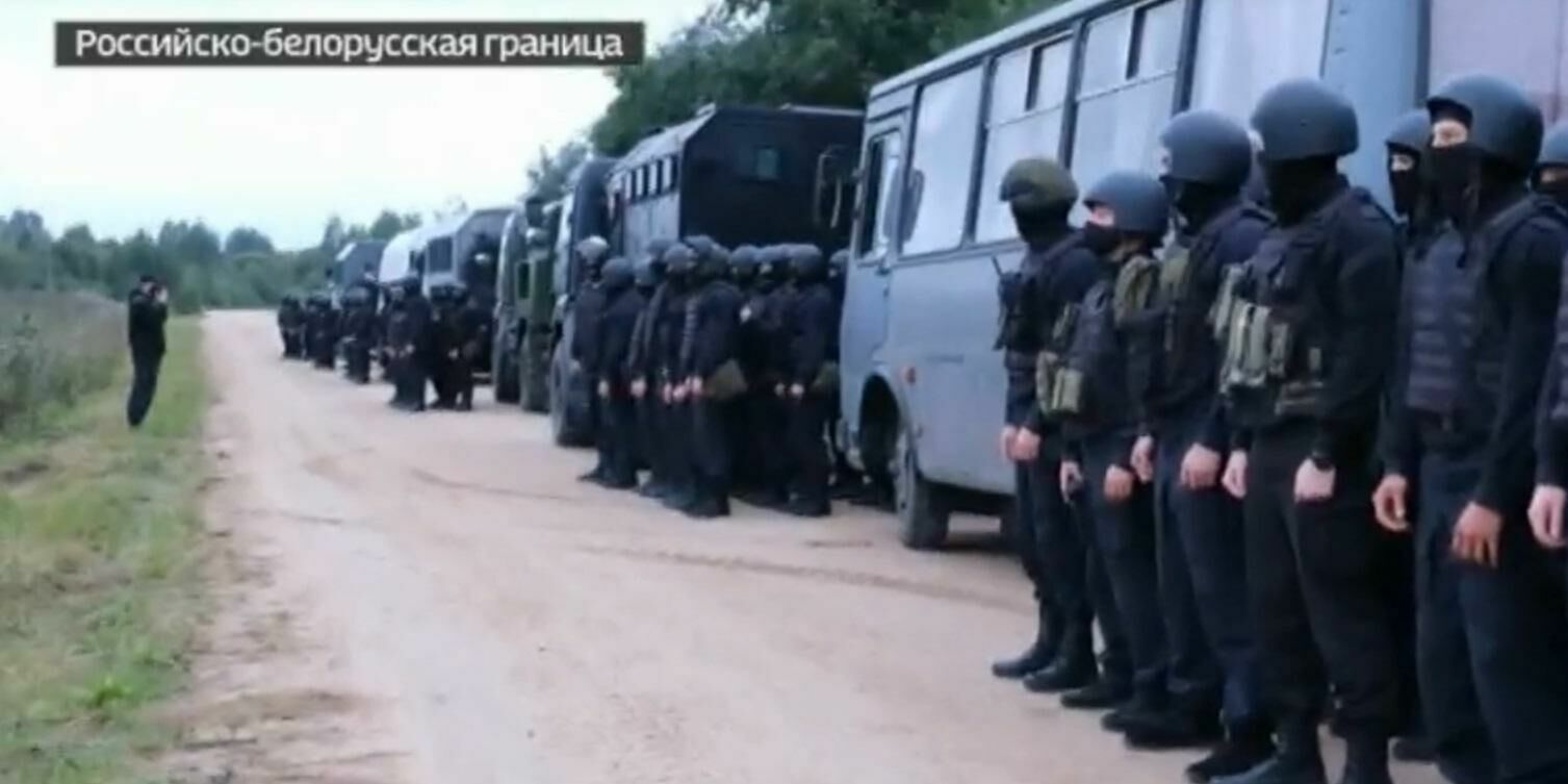 Резерв российских силовиков покидает границу с Белоруссией