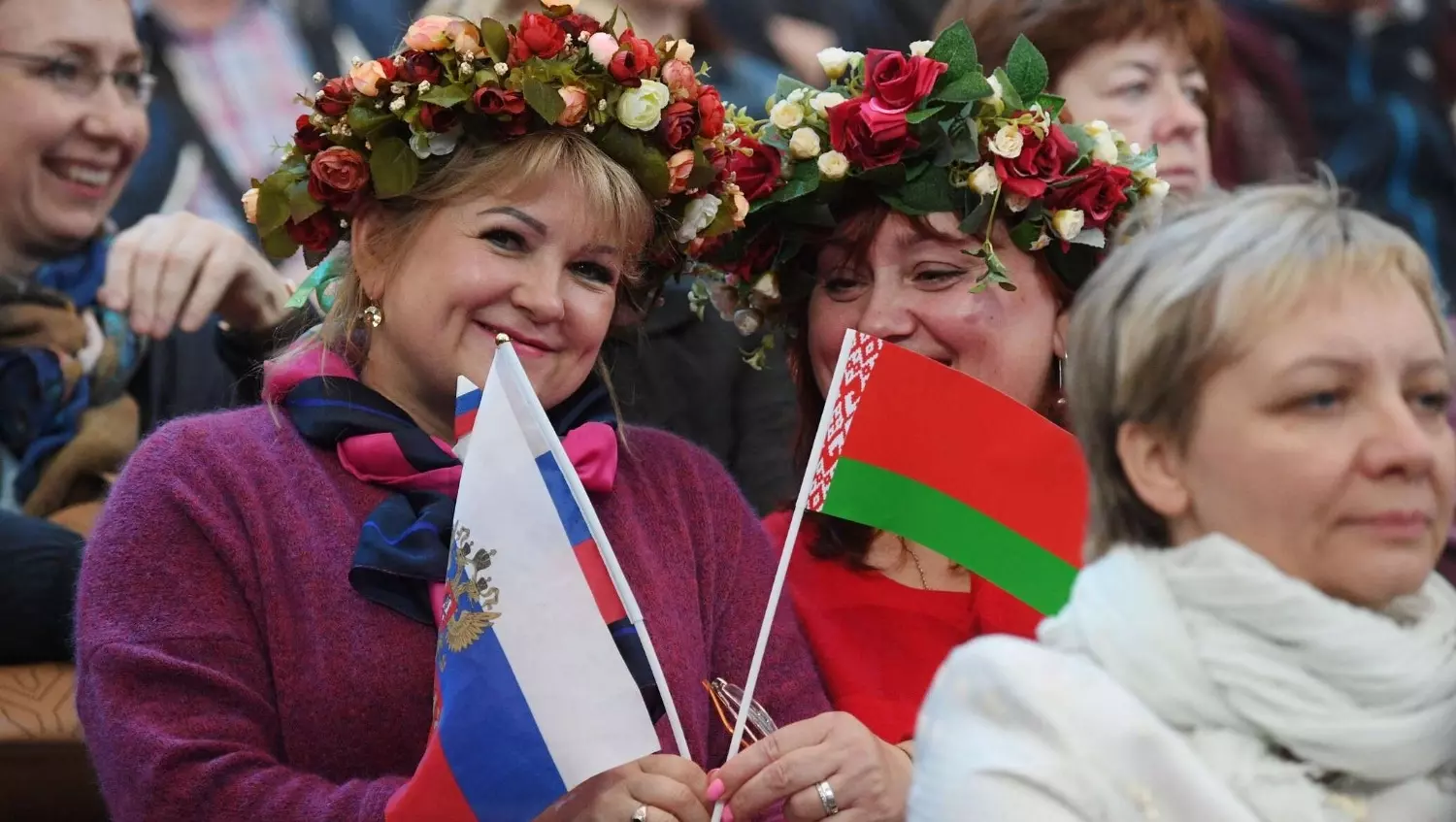 День единения народов Беларуси и России — это день подписания договора о союзе РФ и РБ