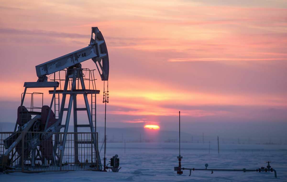 Россия соглашается сократить  добычу нефти на миллион баррелей, но при одном условии