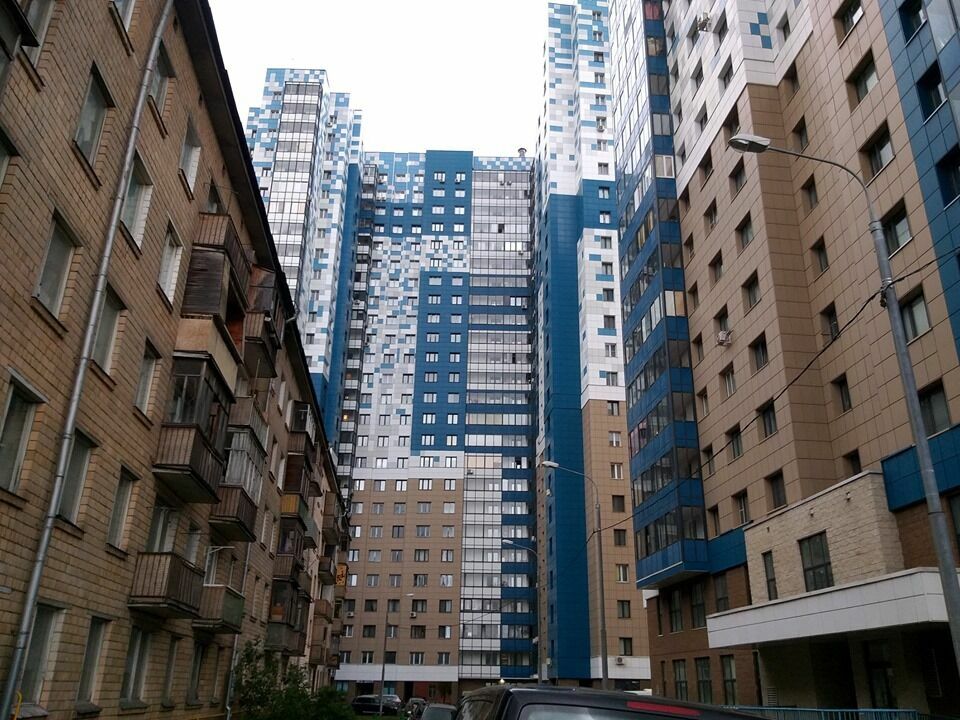 Новоселье по приказу: власти Москвы не считают наши квартиры нашей собственностью