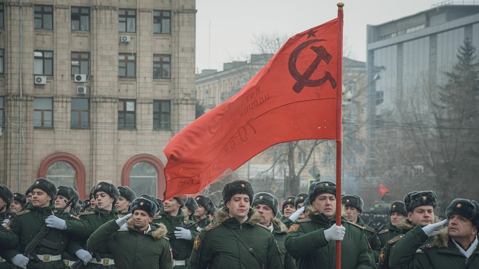 Опрос дня: две трети россиян назвали День Победы самым главным праздником