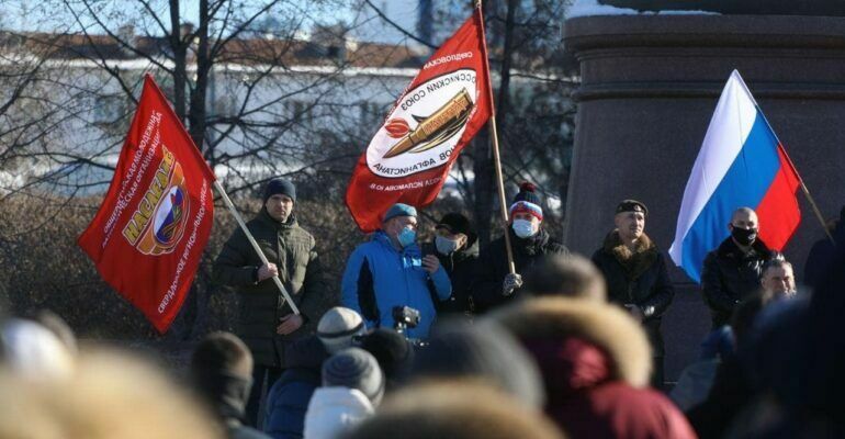 Митинг в Екатеринбурге в поддержку спецоперации