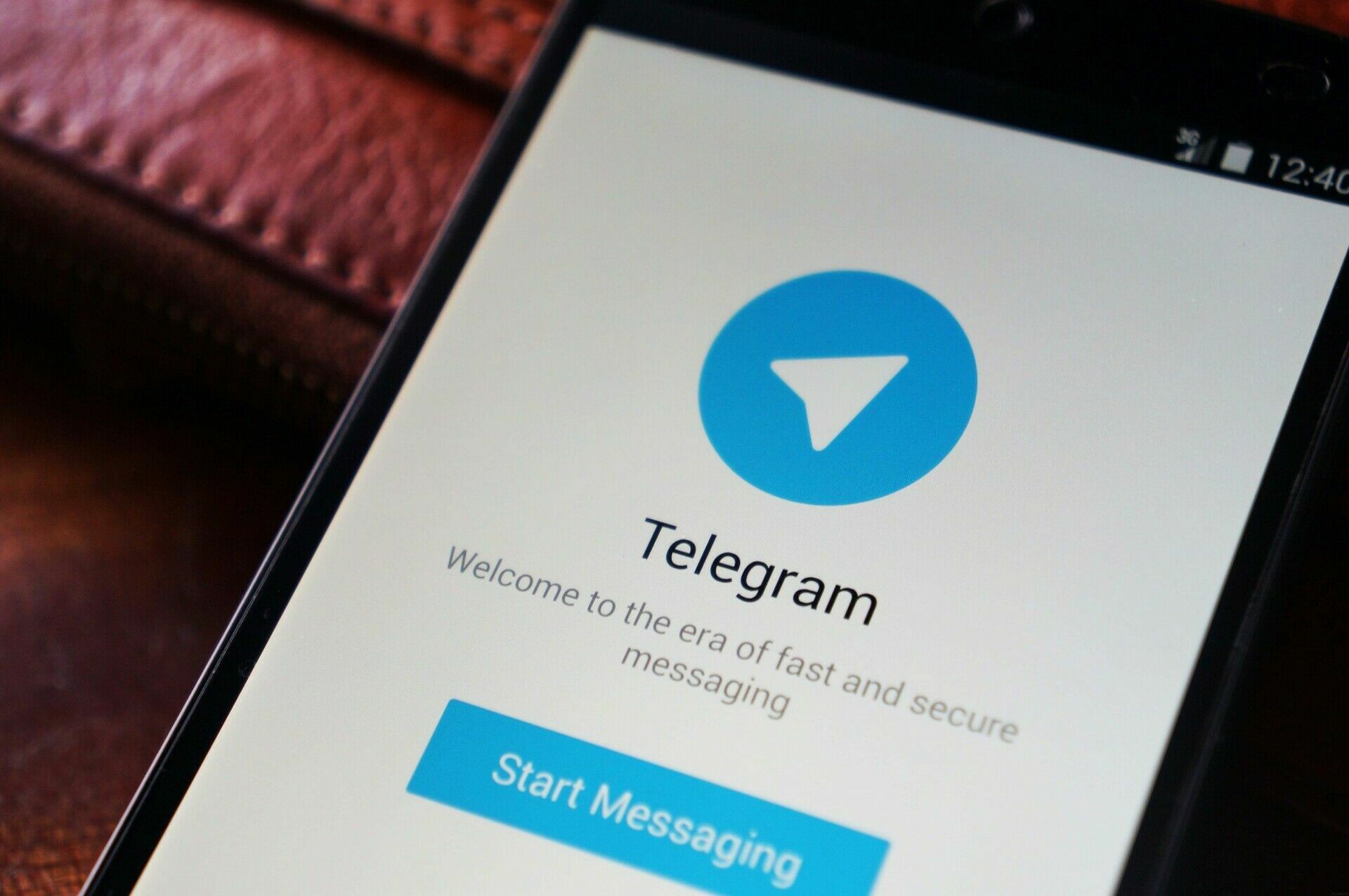 Мессенджер Telegram за день стал самым популярным приложением в России