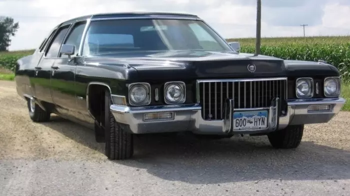 Cadillac черного цвета 1971 года выпуска был сделан специально для Брежнева за три дня
