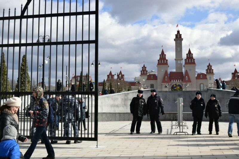 Уродливо, дорого, неудобно: москвичи оценили новый парк развлечений «Остров Мечты»