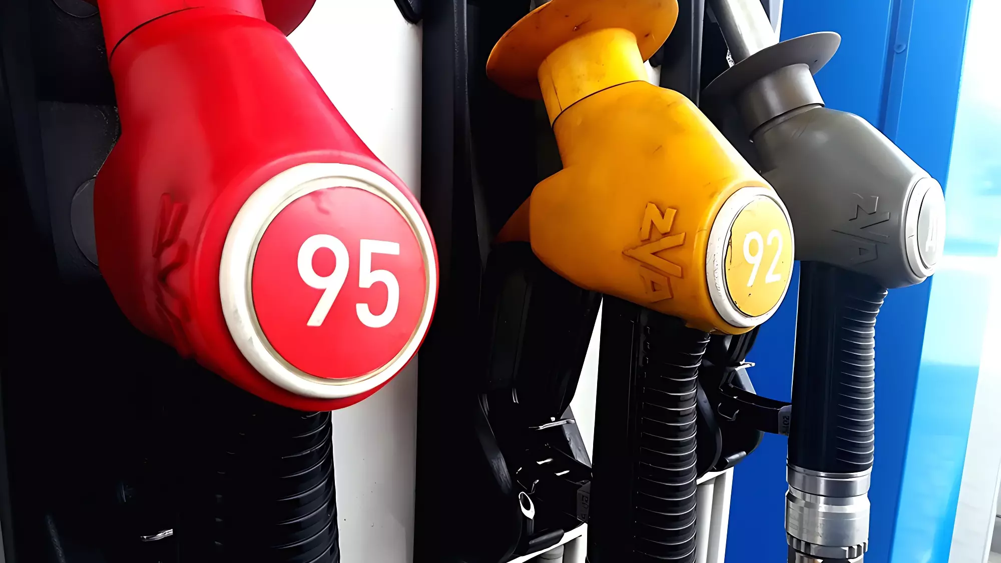 Оптовые цены на топливо выросли, теперь очередь розницы