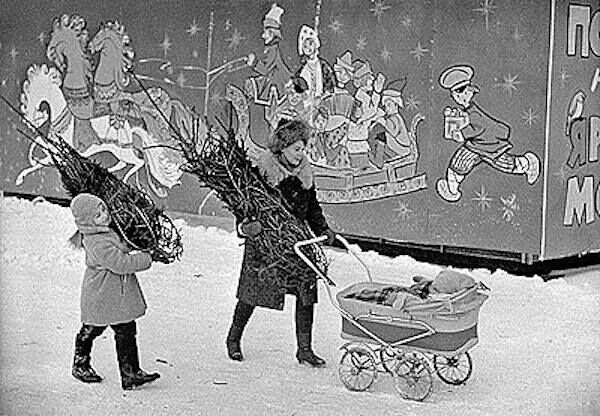 Разгар «застоя»: каким были новогодние праздники в 1977 году