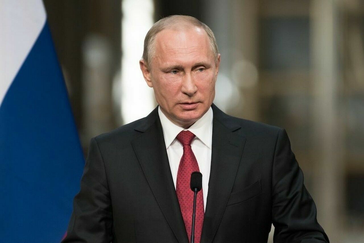 Путин опубликовал статью, доказывающую, что русские и украинцы - единый народ