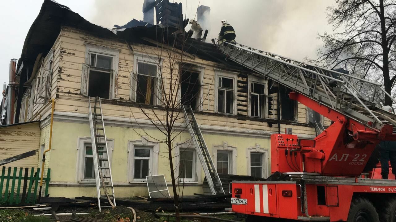 Дети сгорели в пожаре из-за мести пьяного жителя Ярославской области