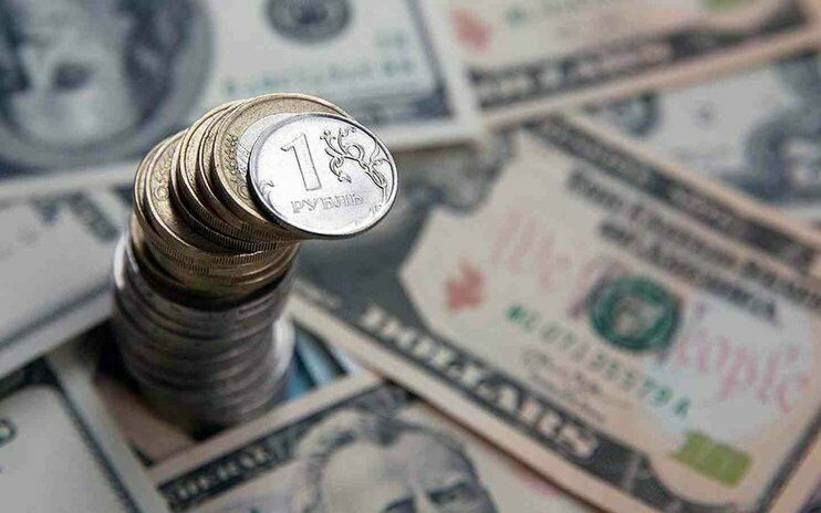 Аналитики предсказали курс рубля на полгода вперед