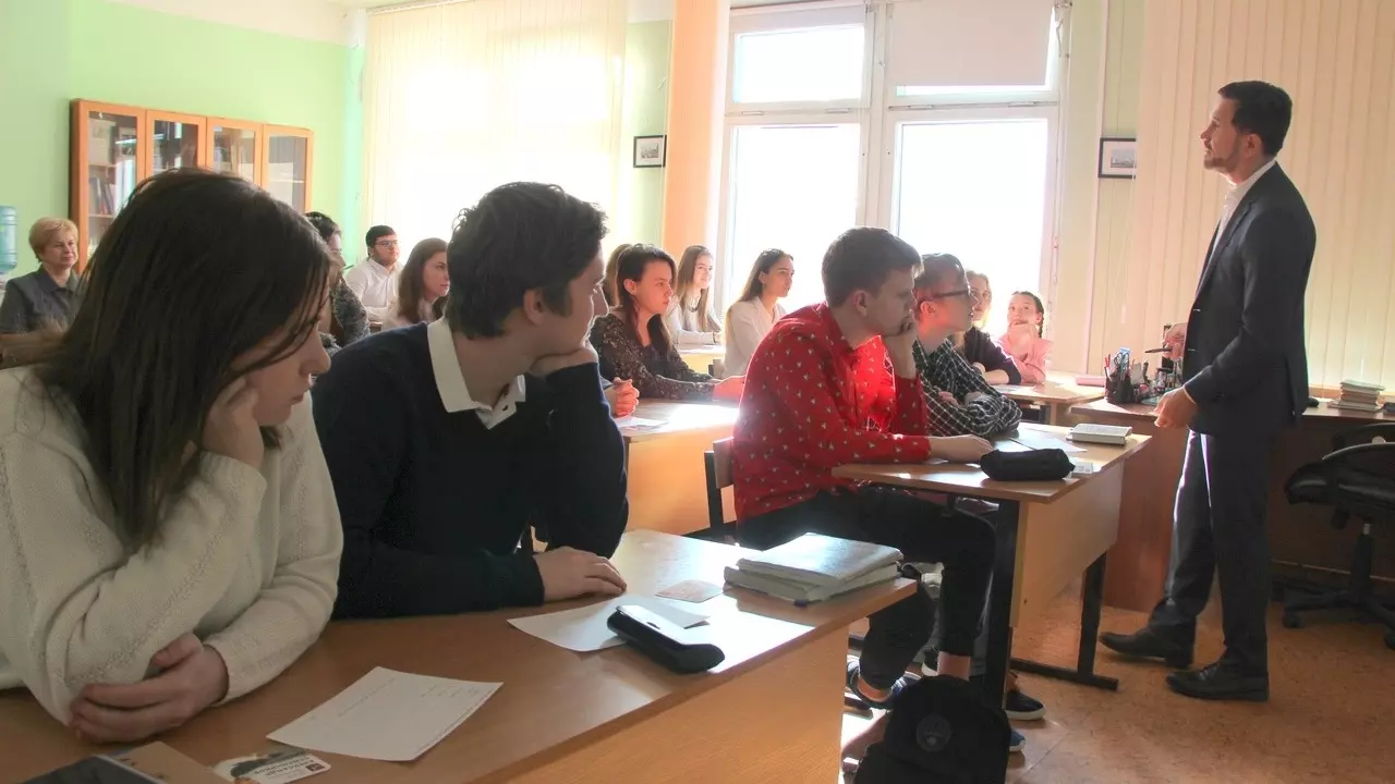 Обществознание — самый популярный предмет для выбора ОГЭ и ЕГЭ среди российских учеников