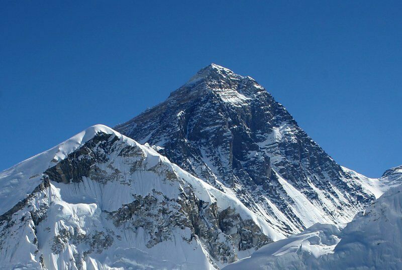 В Непале хотят ввести максимальный предел возраста для покорителей Эвереста