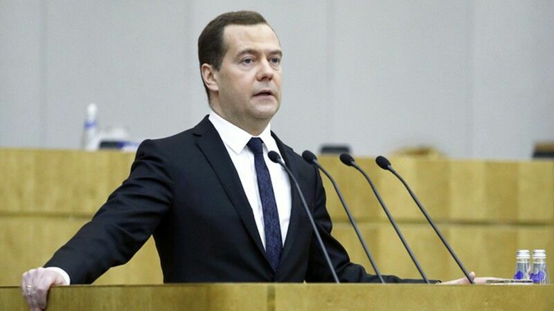 То ли сажать будут, то ли отпускать. Эксперты об отчете Медведева в Госдуме
