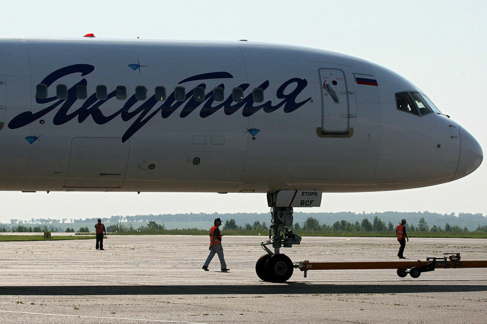 Авиакомпании "Якутия" запретили летать за границу