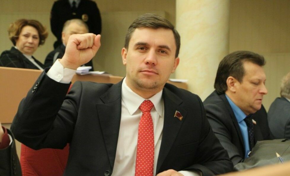В Саратовской области коммуниста Николая Бондаренко лишили мандата областной думы