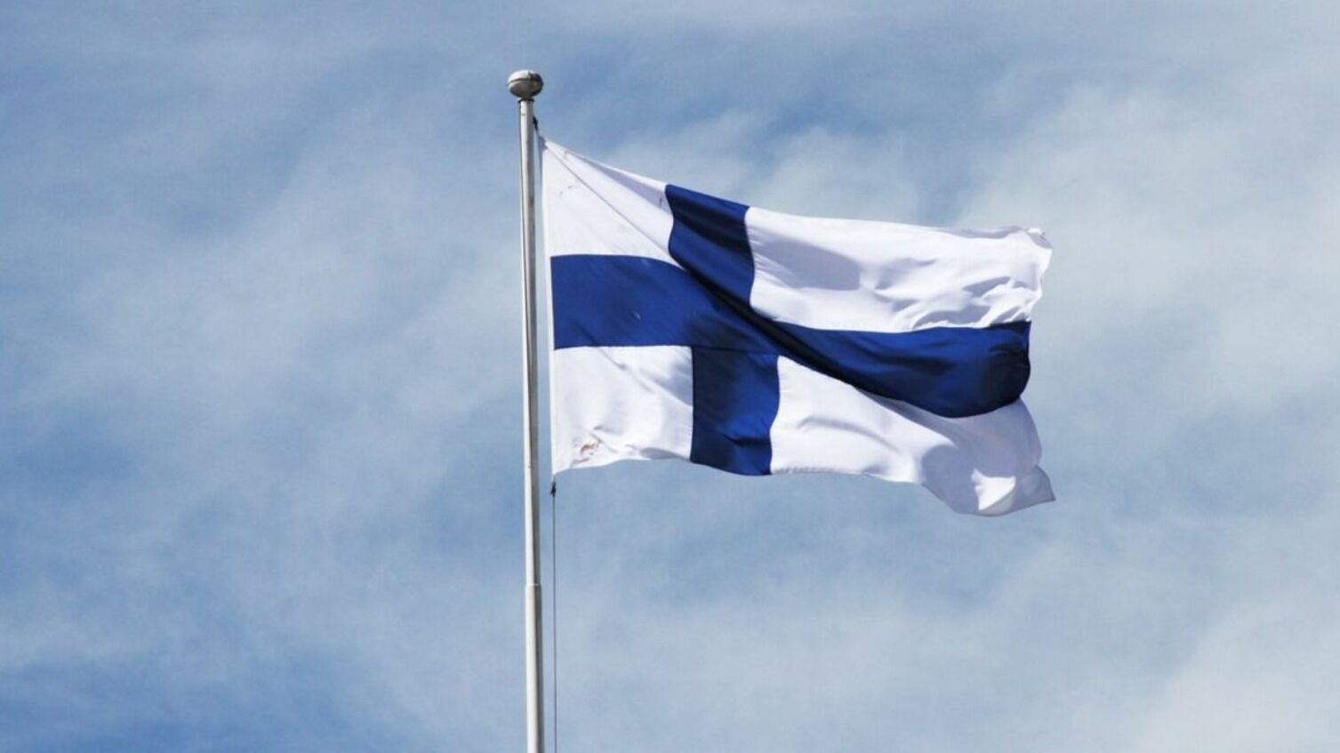 Финское правительство во главе с Санной Марин ушло в отставку