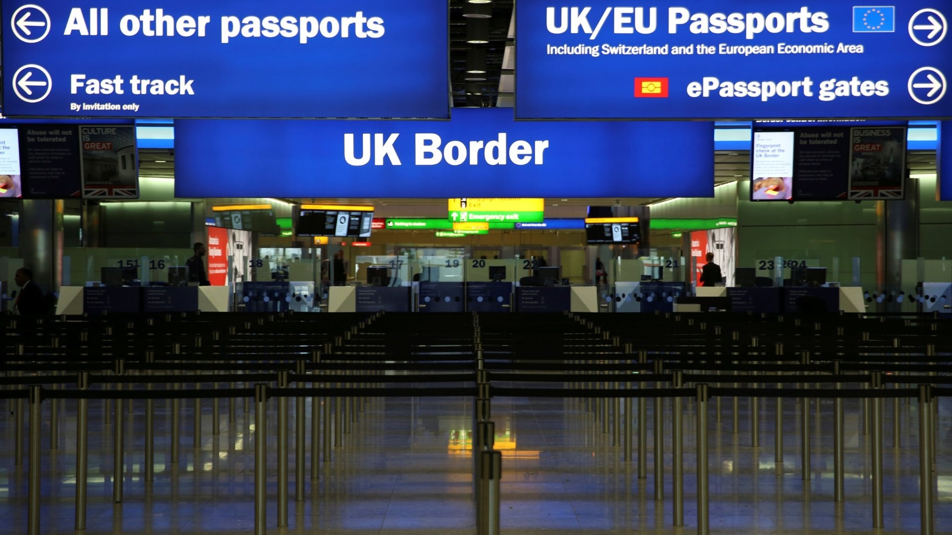 В Лондоне не пересесть: британцы отменили безвизовый транзит для россиян и грузин