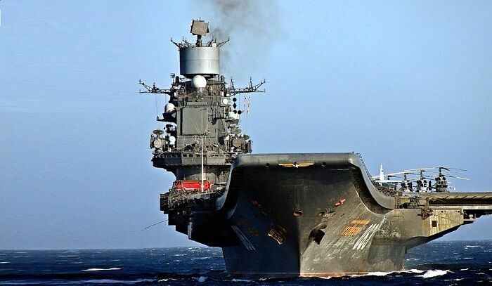 Ущерб от пожара на авианосце "Адмирал Кузнецов" оценили в 95 миллиардов рублей