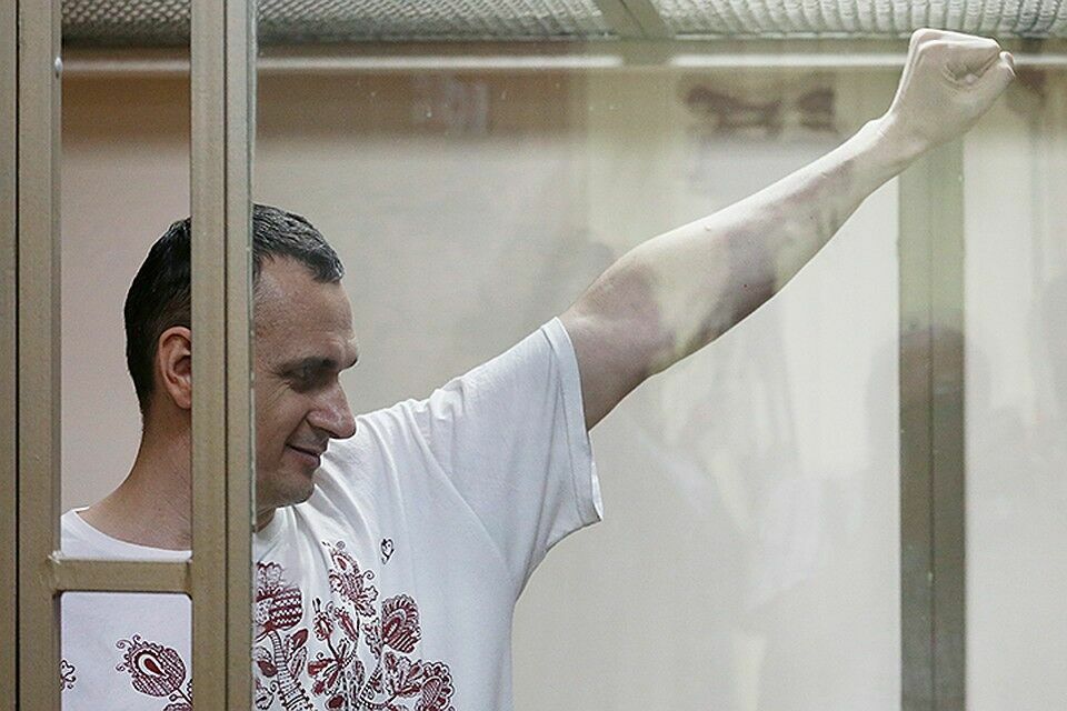 Голодающий Олег Сенцов пожаловался на «вакуум»