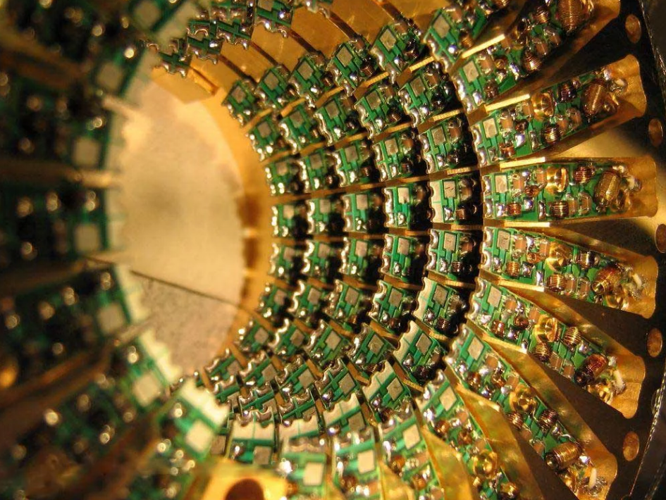 СМИ: Google заявил о создании самого мощного в мире квантового компьютера