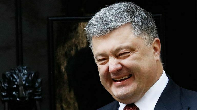 Глава украинского МВД обвинил Порошенко в подкупе избирателей