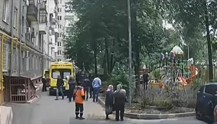 Сильный ветер в Москве привел к гибели ребенка