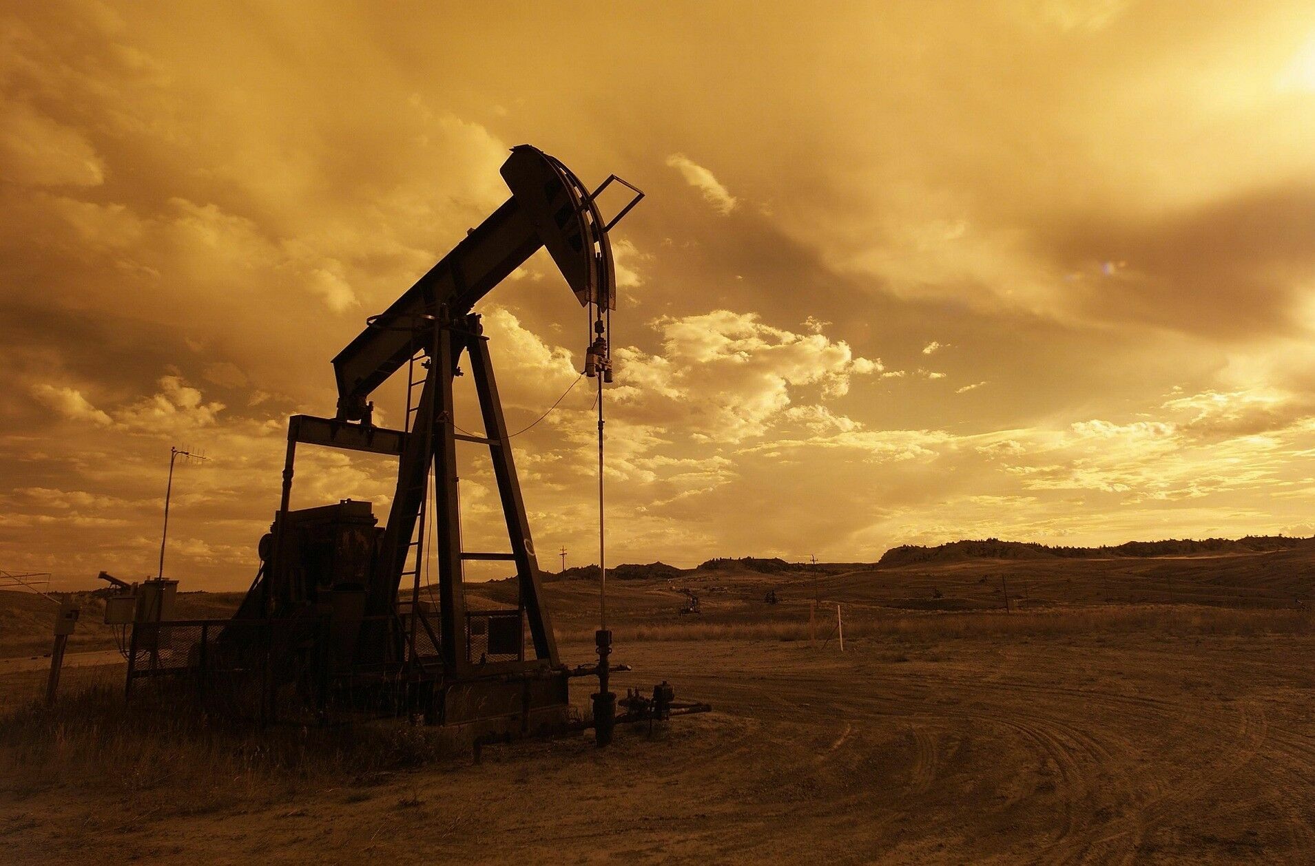Соглашение о сокращении добычи нефти не спасет рынок от падения спроса