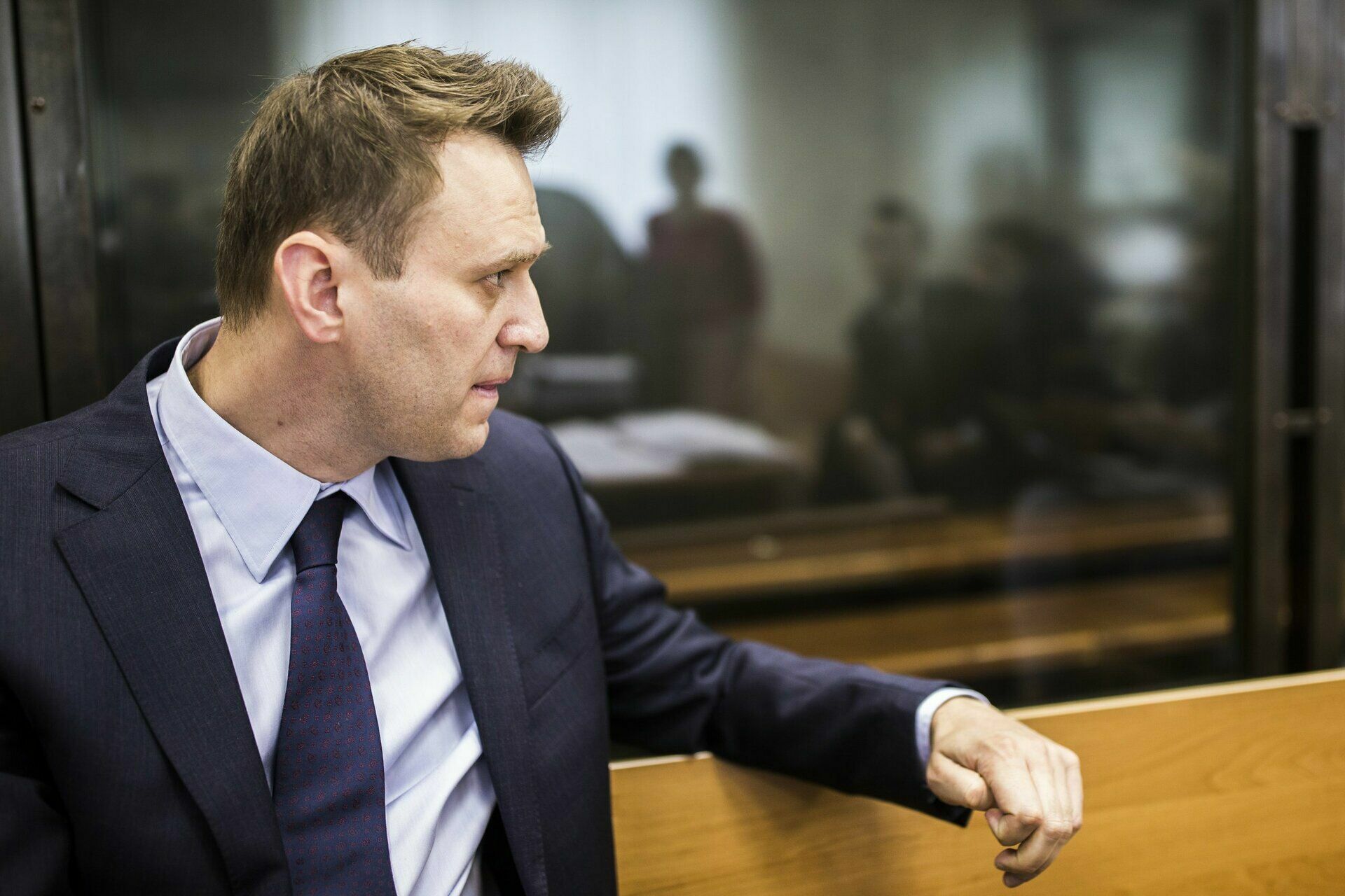 Посидит до выборов? Полиция опять задержала Навального