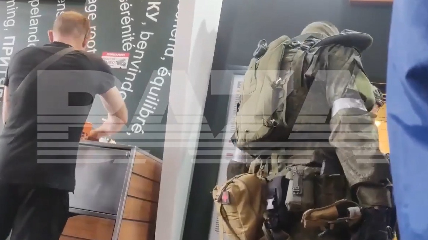 Видео дня: мятежники заказывают завтрак во «Вкусно и точка»