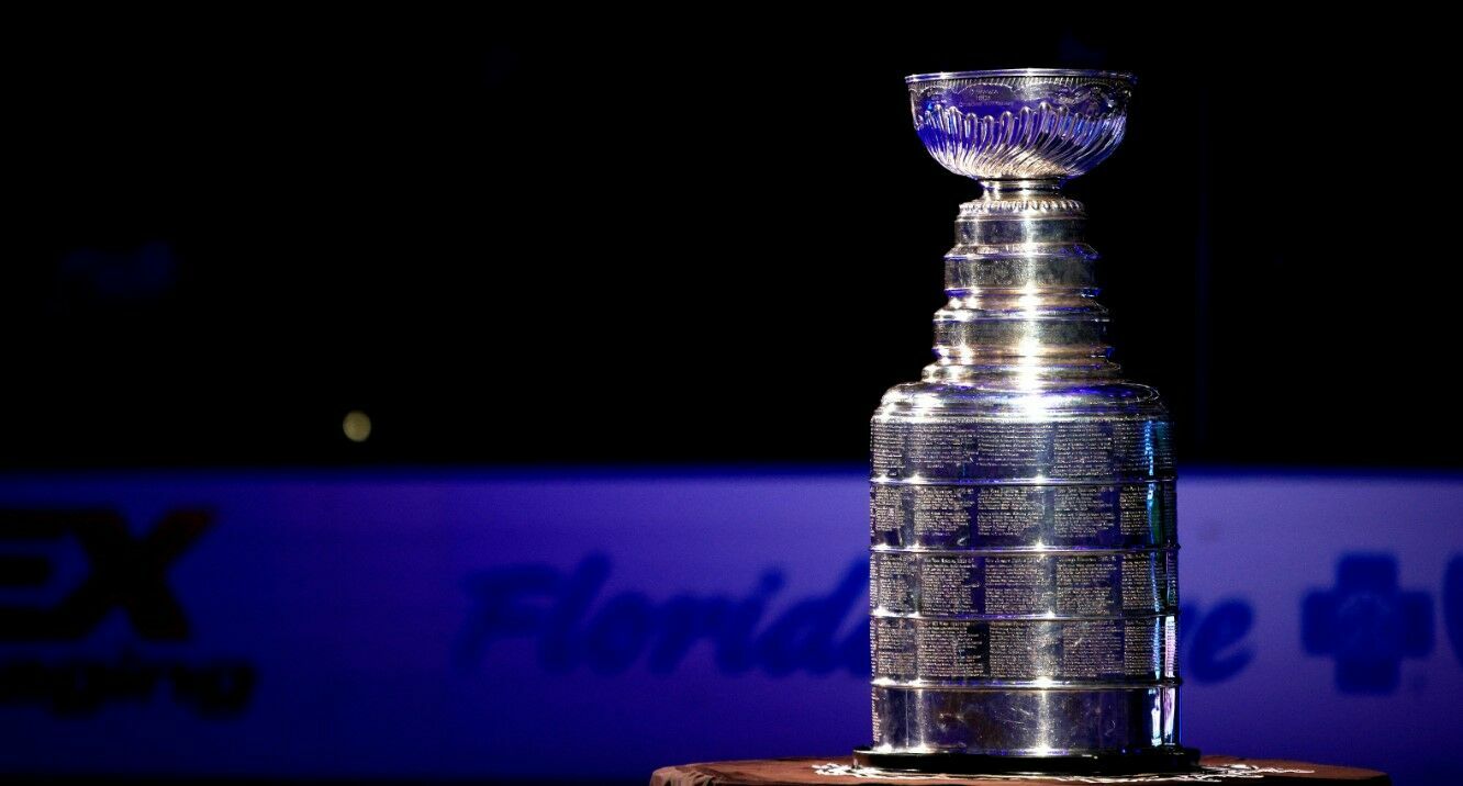 НХЛ запретила привозить Кубок Стэнли в Россию или Белоруссию в этом году