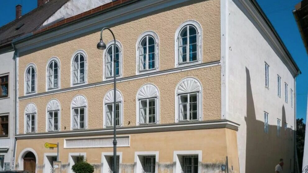 В австрийском доме Гитлера полицейских будут обучать правам человека