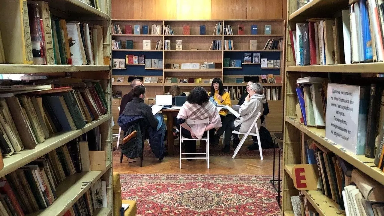 Книжный клуб в Переделкино