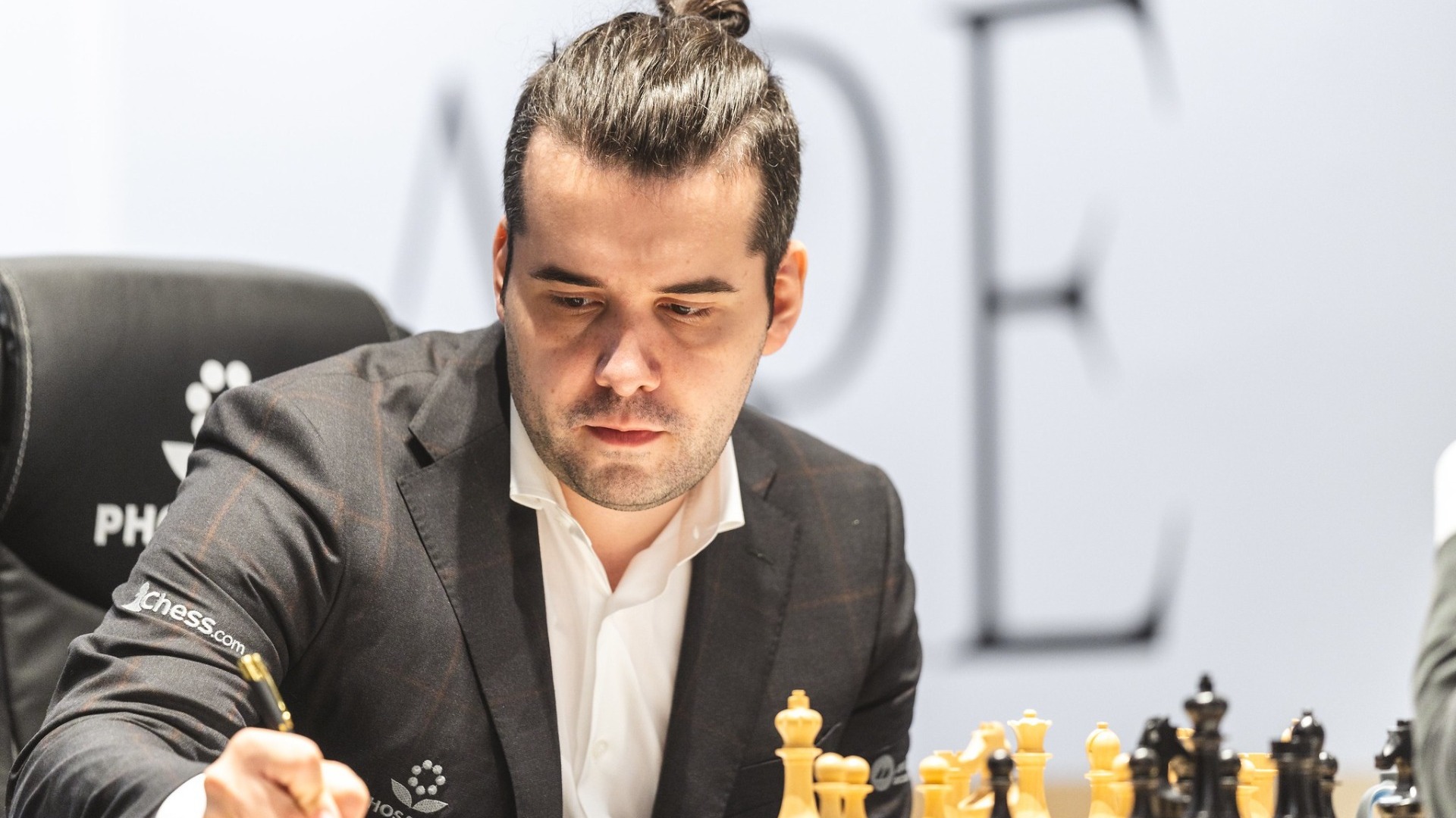 Гроссмейстер Ян Непомнящий выиграл крупный турнир в Амстердаме
